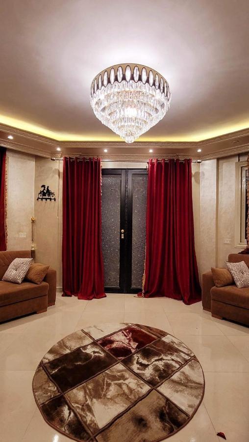 مون لايت Moon Light 'Ezbet Sa'di Mugawir